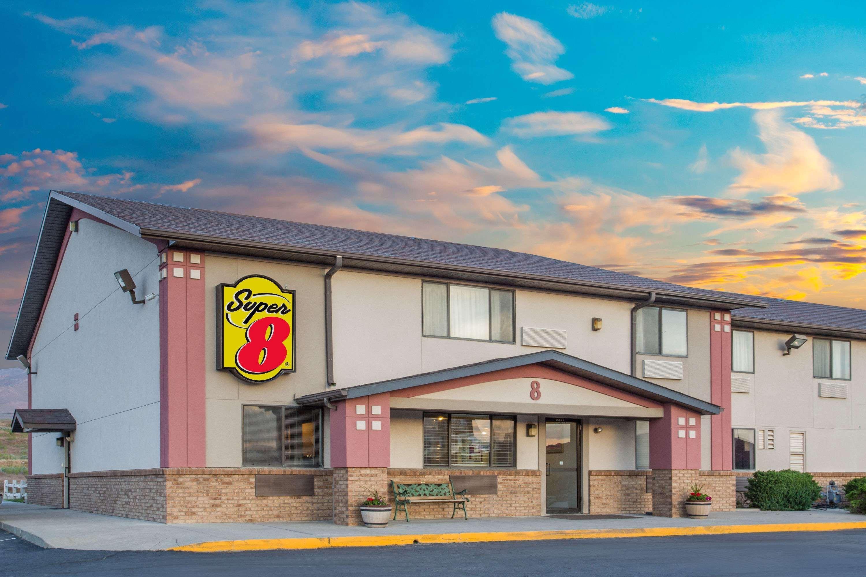 Super 8 By Wyndham Winnemucca Nv Экстерьер фото