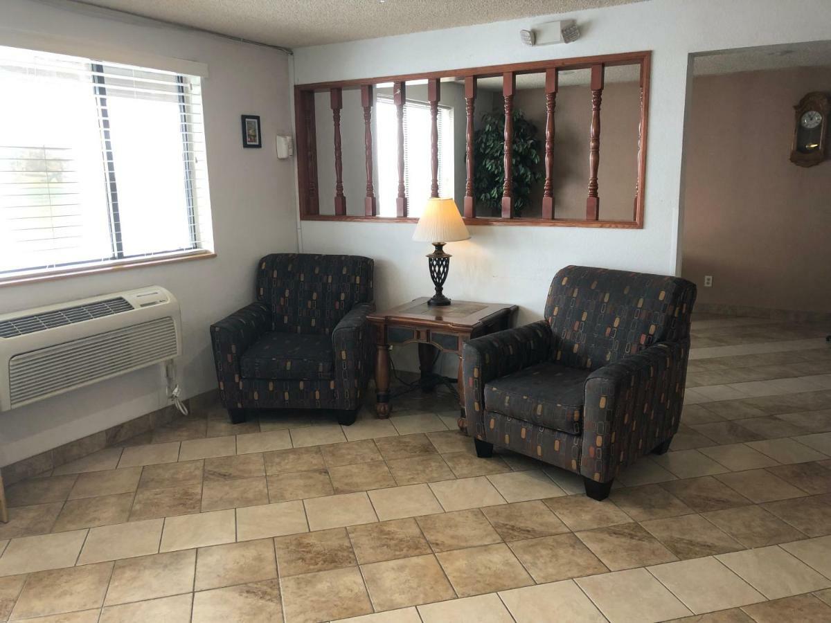 Super 8 By Wyndham Winnemucca Nv Экстерьер фото